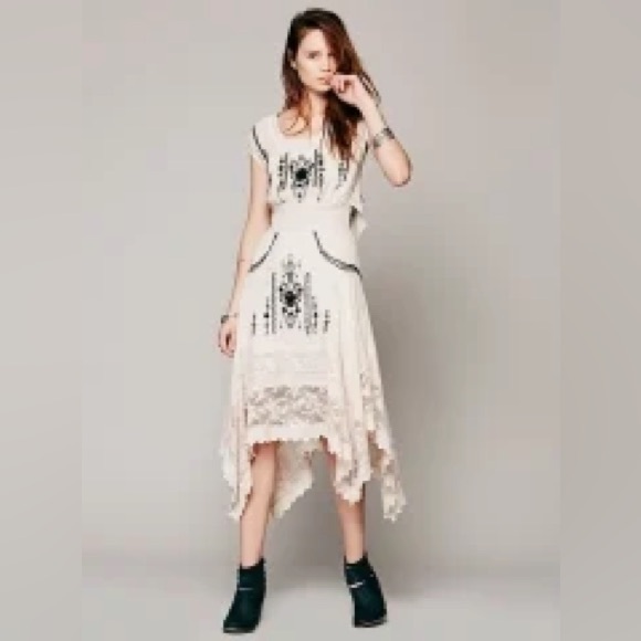 Free People Dresses & Skirts - Free People Romantics Delphine Dress Tiered Asymmetrical Fairy Lace Embroidered